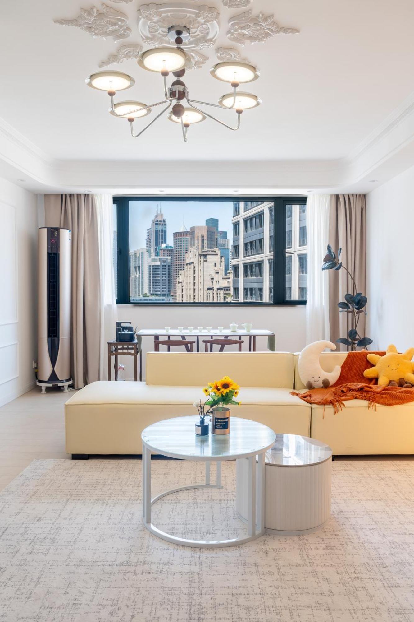 Apartment Sunny Abode-bund View 300m From Yu Garden Modern Luxury 3-bedroom, 2-bathroom Shanghai